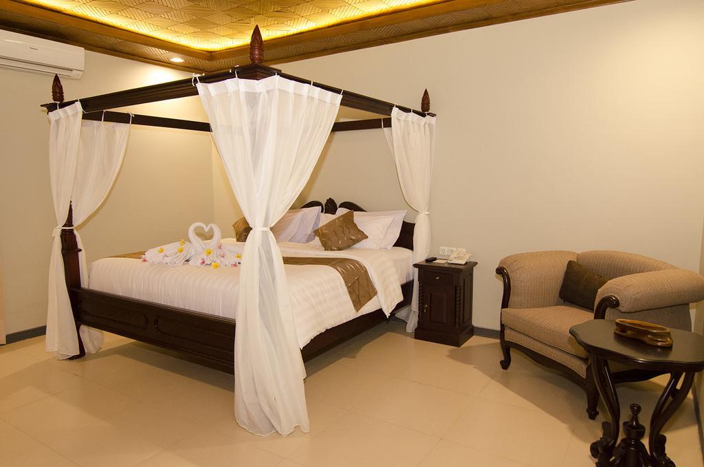 Syailendra Hotel Syariah Jepara Room photo